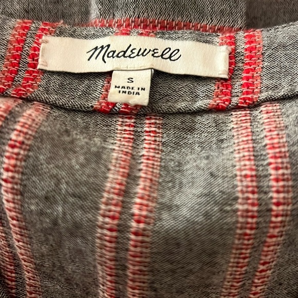 Madewell women’s faux wrap plum top. Size small. - Picture 2 of 4